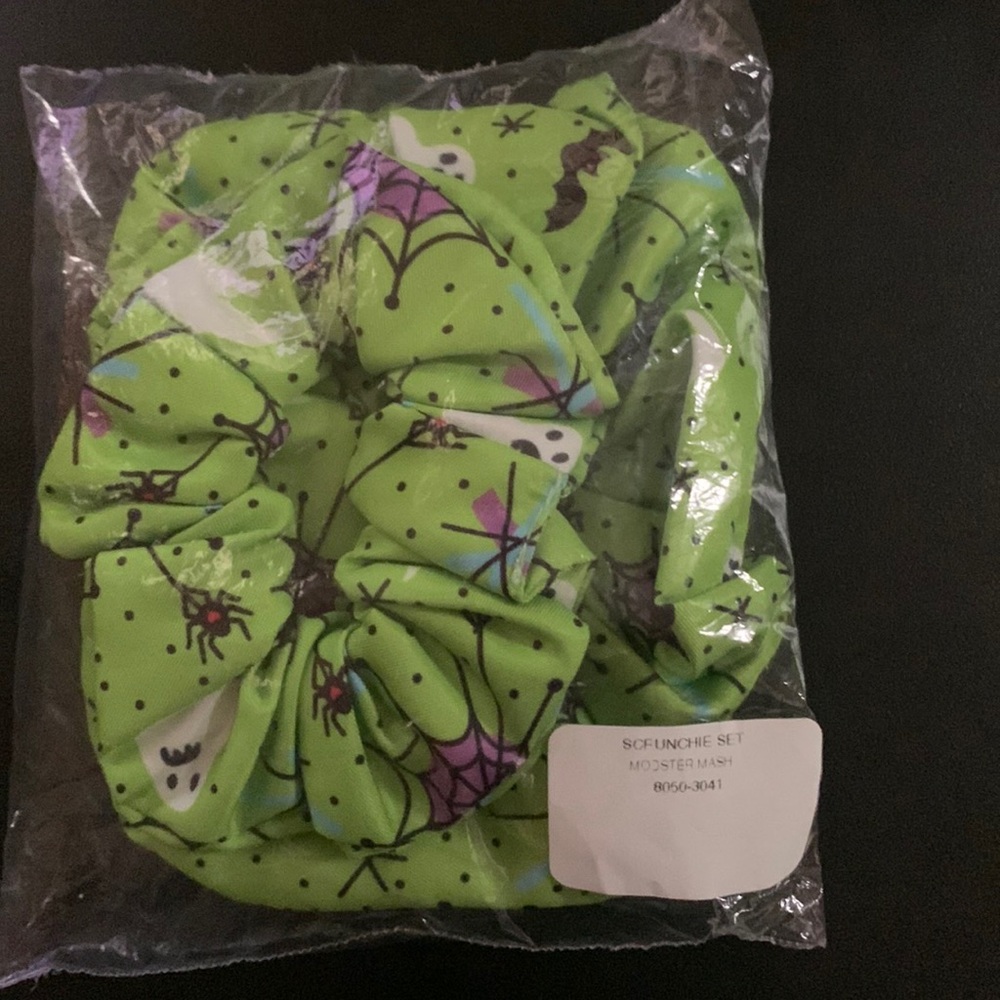Harveys Modster Mash Scrunchie Set